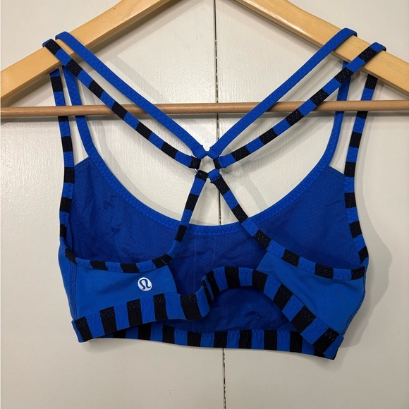 Lululemon Blue Strappy Sports Bra - Picture 3 of 3